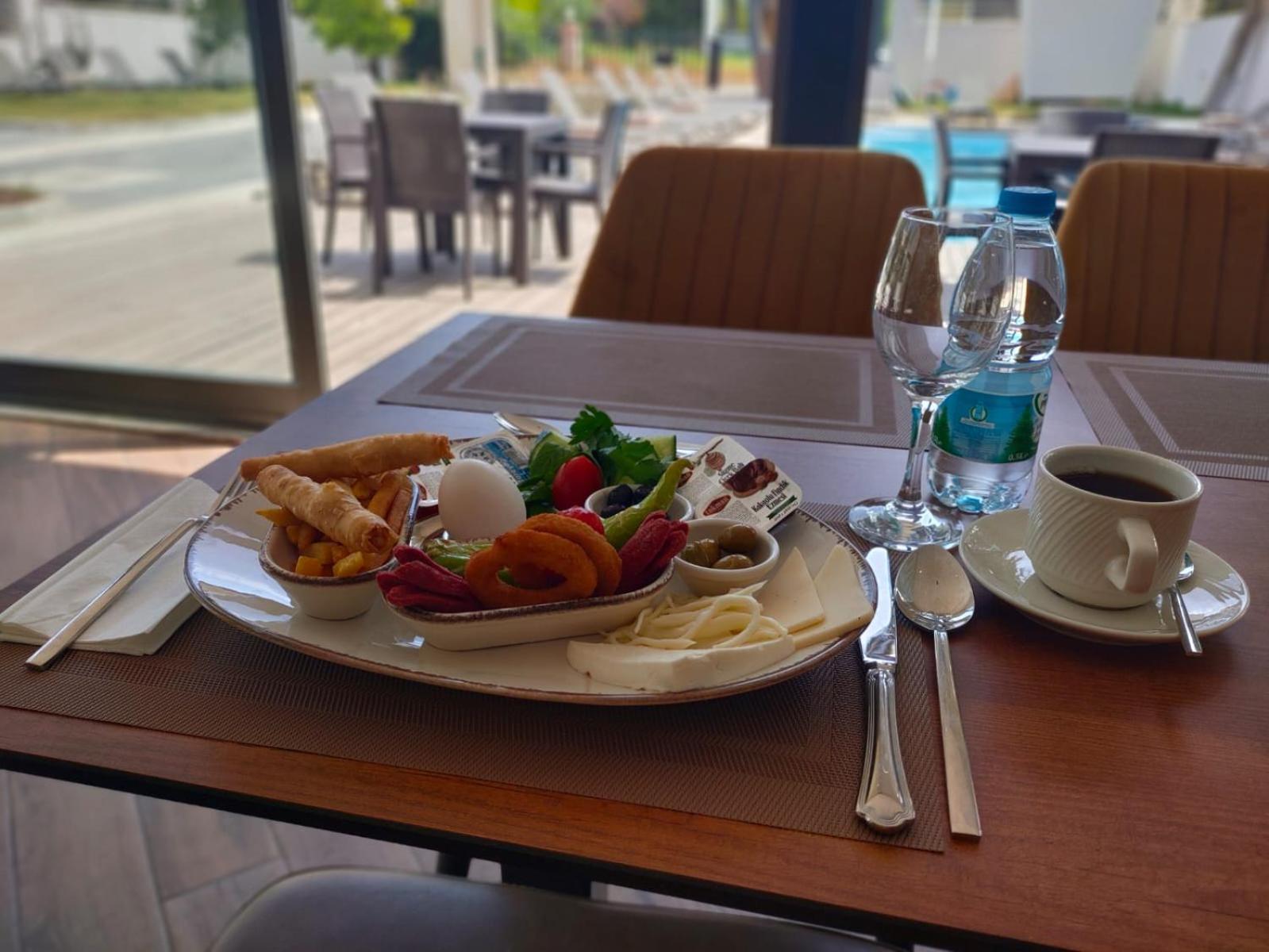 Iberis Hotel Lara Altinkum  Εξωτερικό φωτογραφία